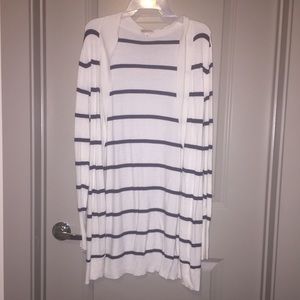 Merona long sleeve navy blue/white stripe cardigan